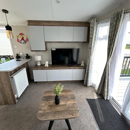 Deck Of The Bay - Cayton